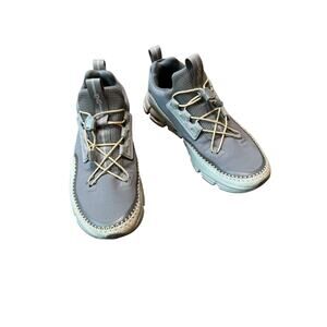 On Cloud Cloudaway Sneaker in Gray Asphalt Ivory